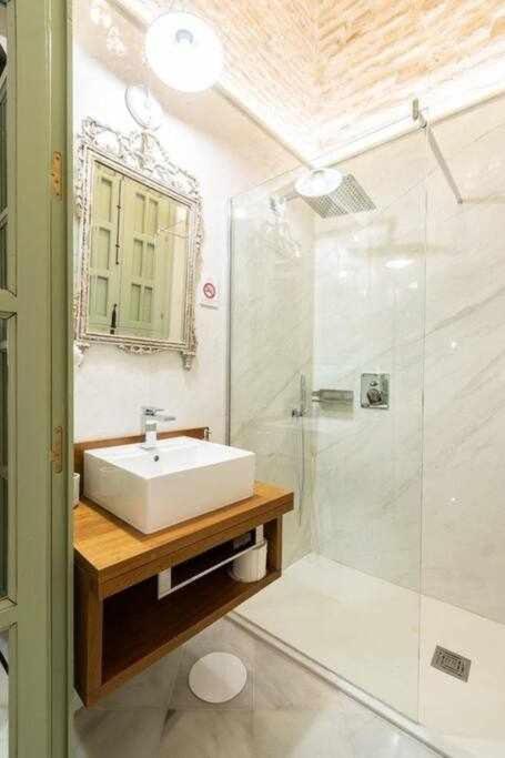 Juderia De Sevilla I Luxury Apartments Екстериор снимка